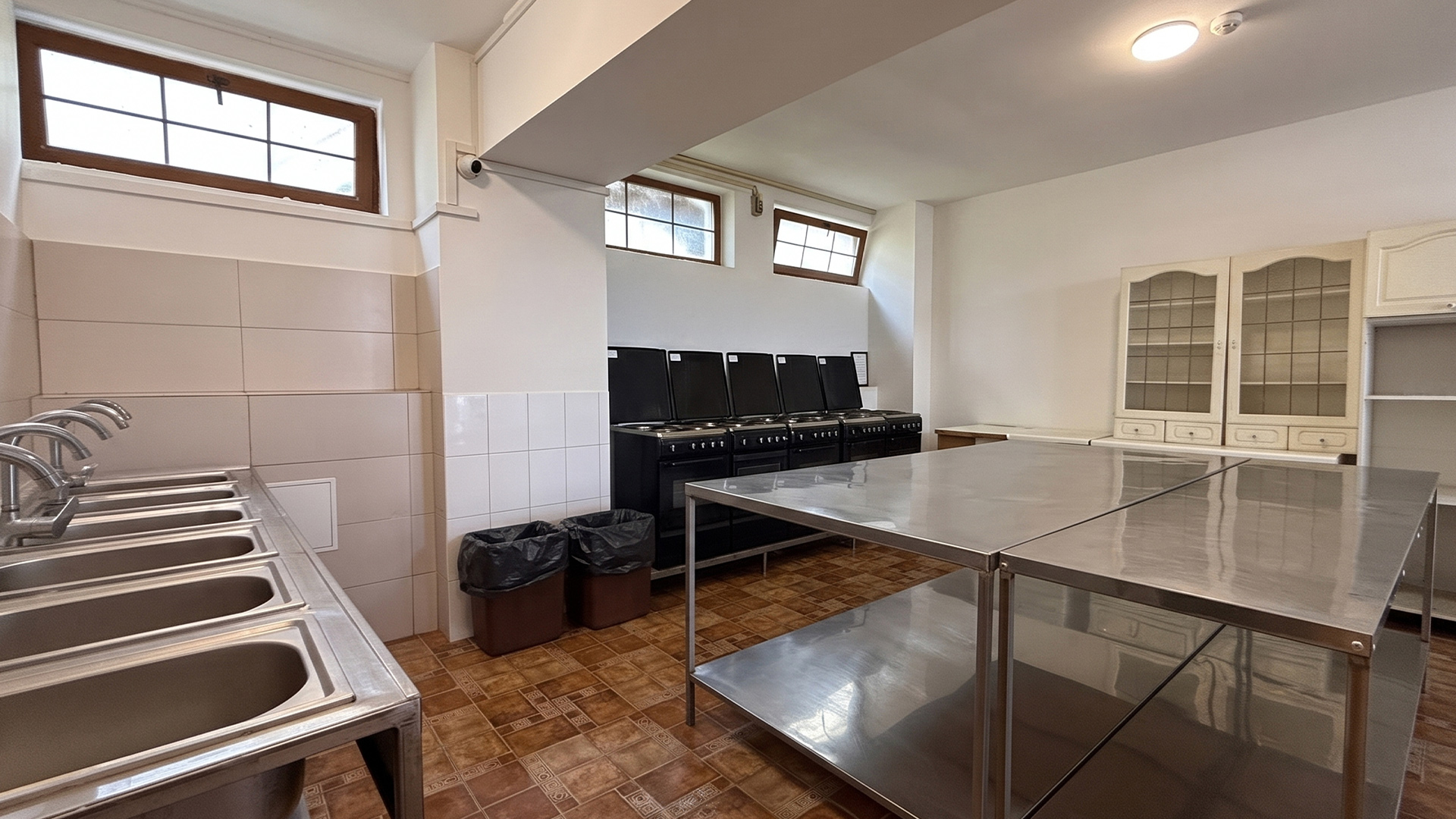 Cazare pe termen lung pentru muncitori, Casa Rotaru